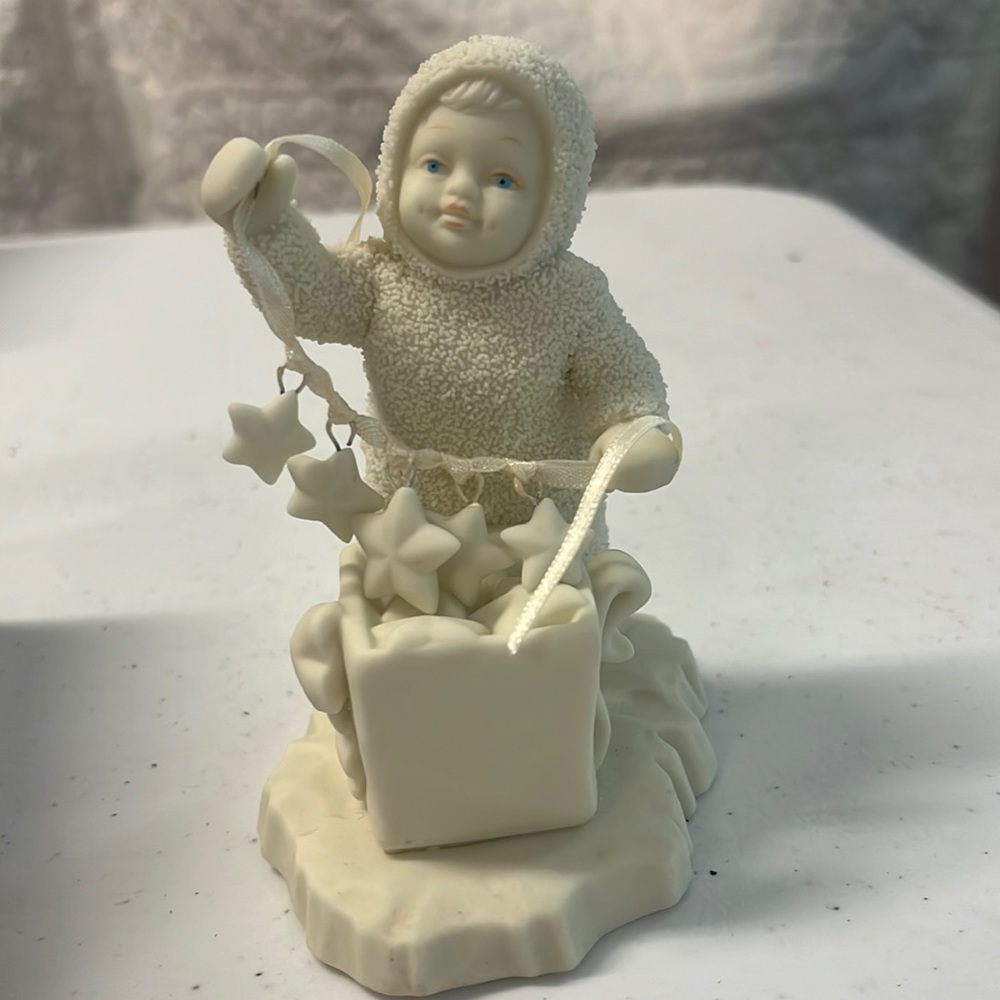 Snowbabies “Stringing Fallen Stars”